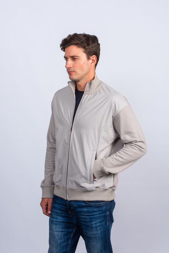 Zipped Waterproof Jacket With Pockets