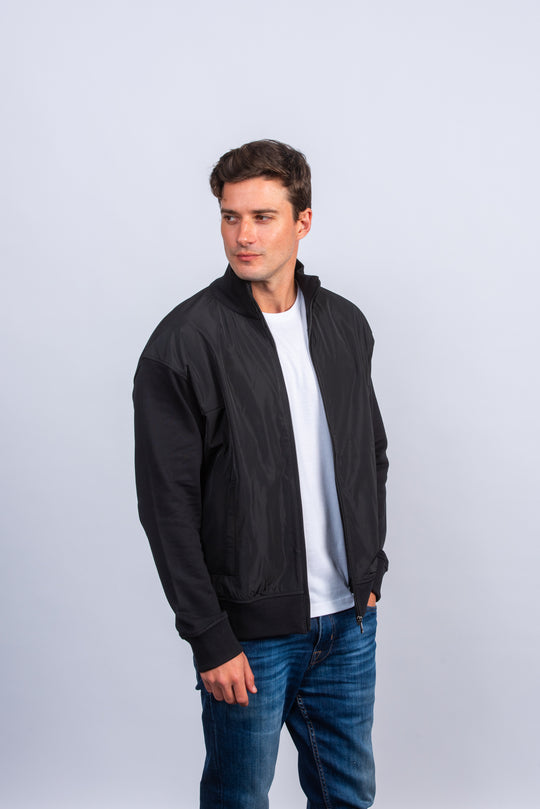 Zipped Waterproof Jacket With Pockets