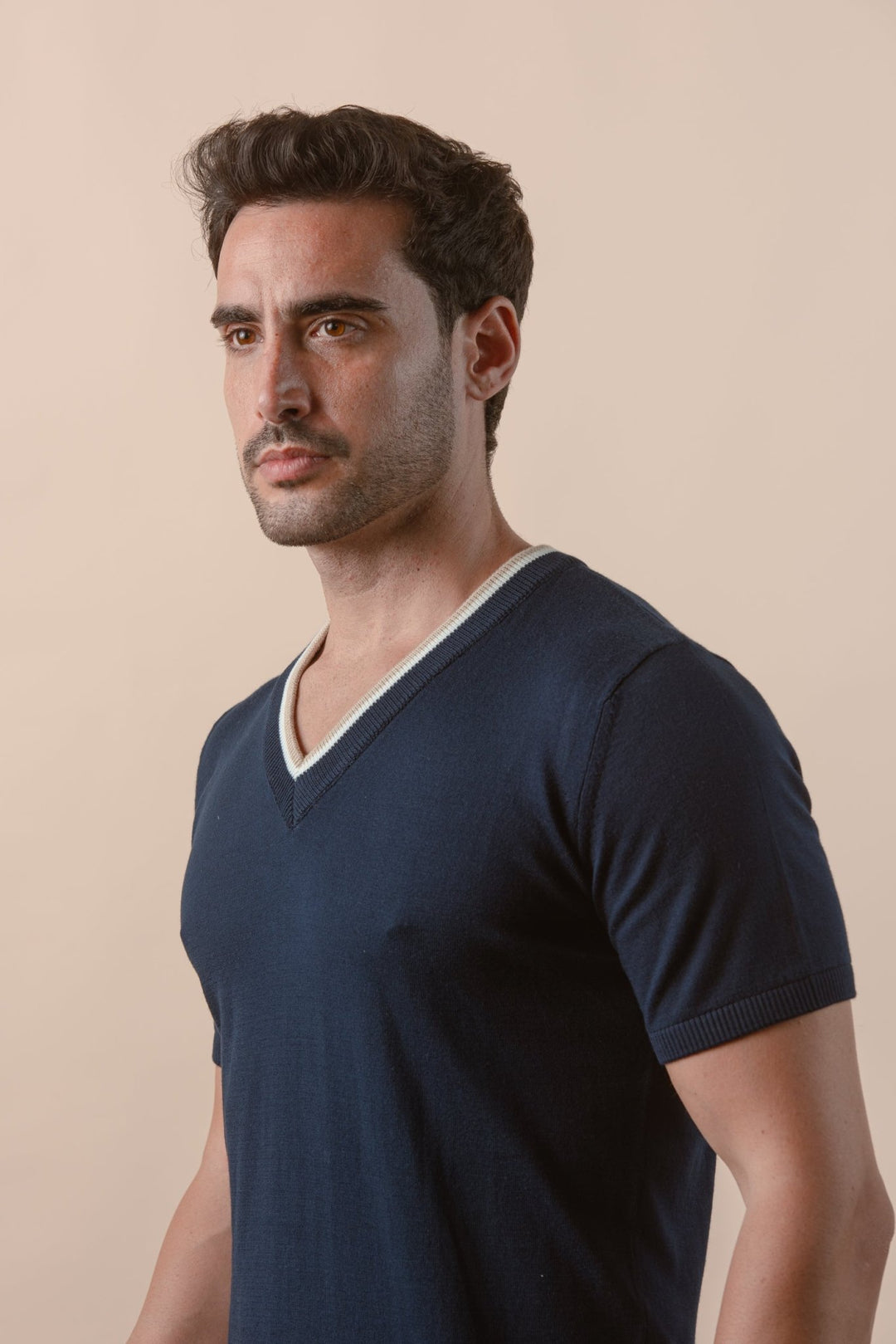 COTTON KNITTED V - NECK T - SHIRT - Roban