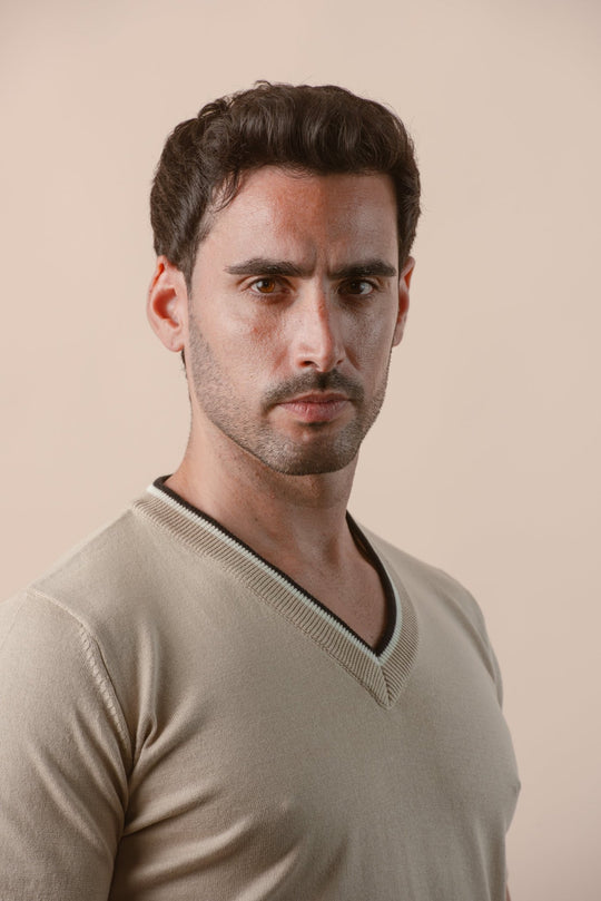 COTTON KNITTED V - NECK T - SHIRT - Roban