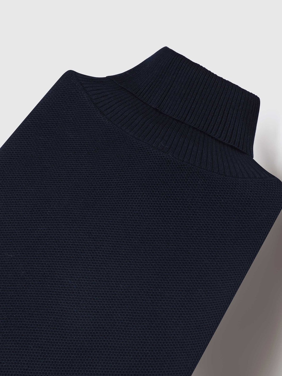 High Turtleneck Pullover - Roban