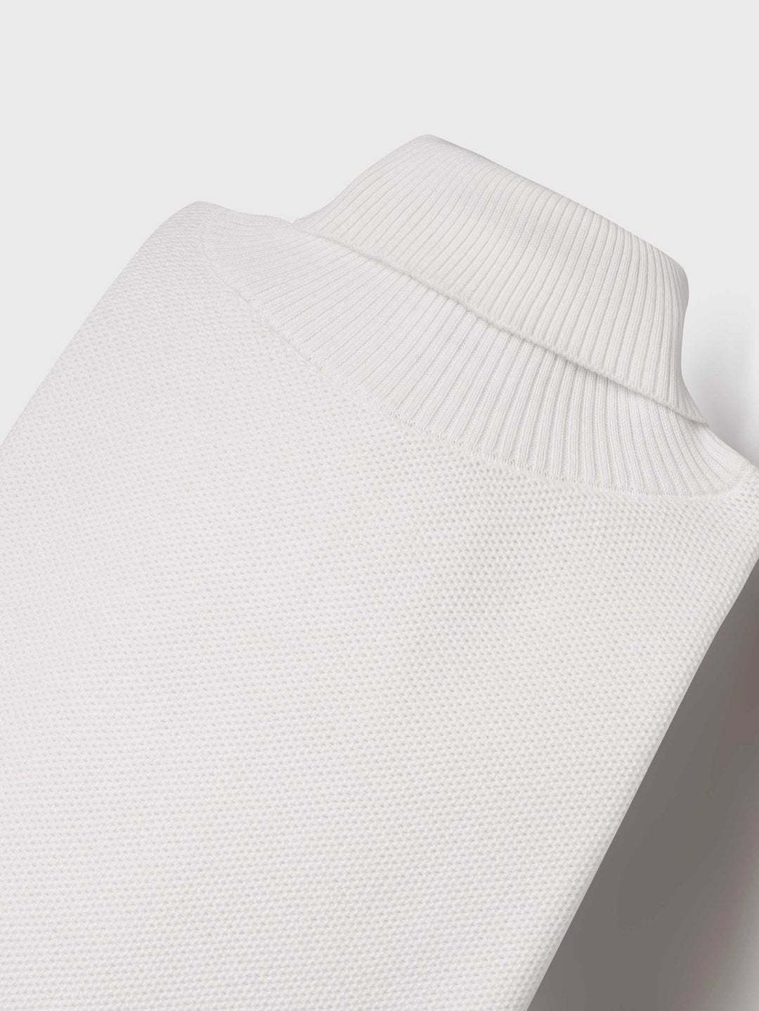 High Turtleneck Pullover - Roban