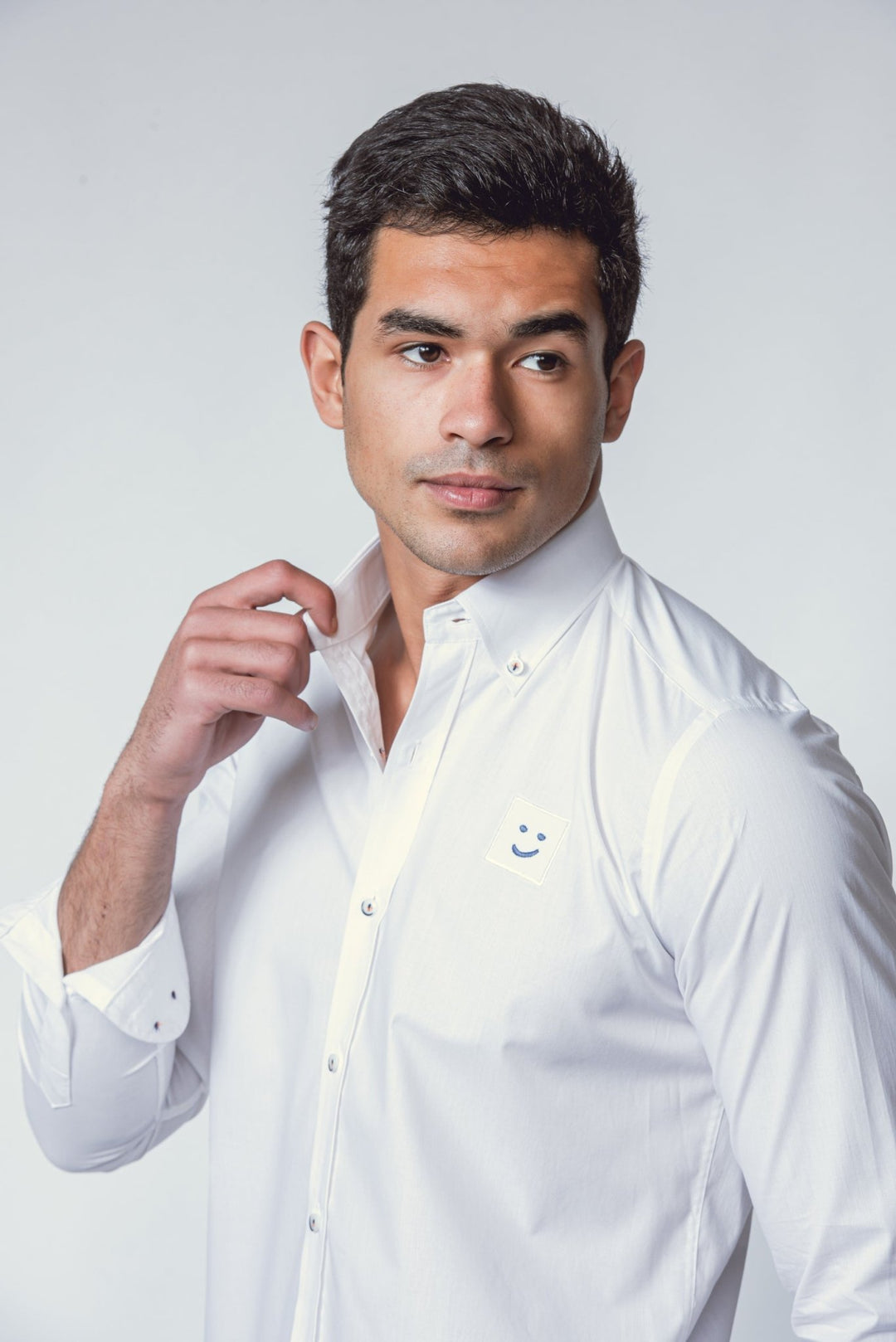 PLAIN FINE COTTON SHIRT WITH EMBROIDERY - Roban