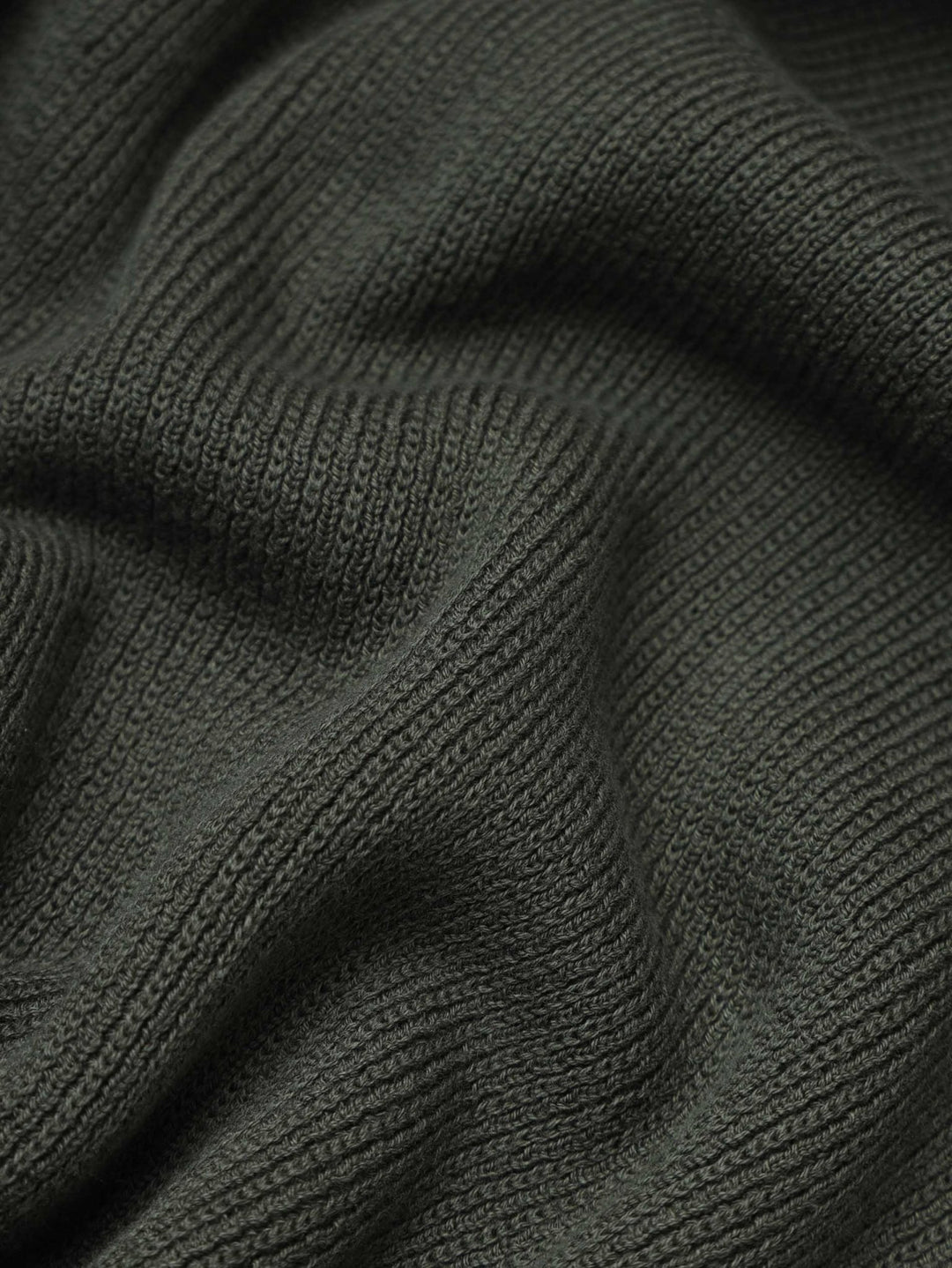 Ribbed Half - Zip Turtleneck Pullover - Roban
